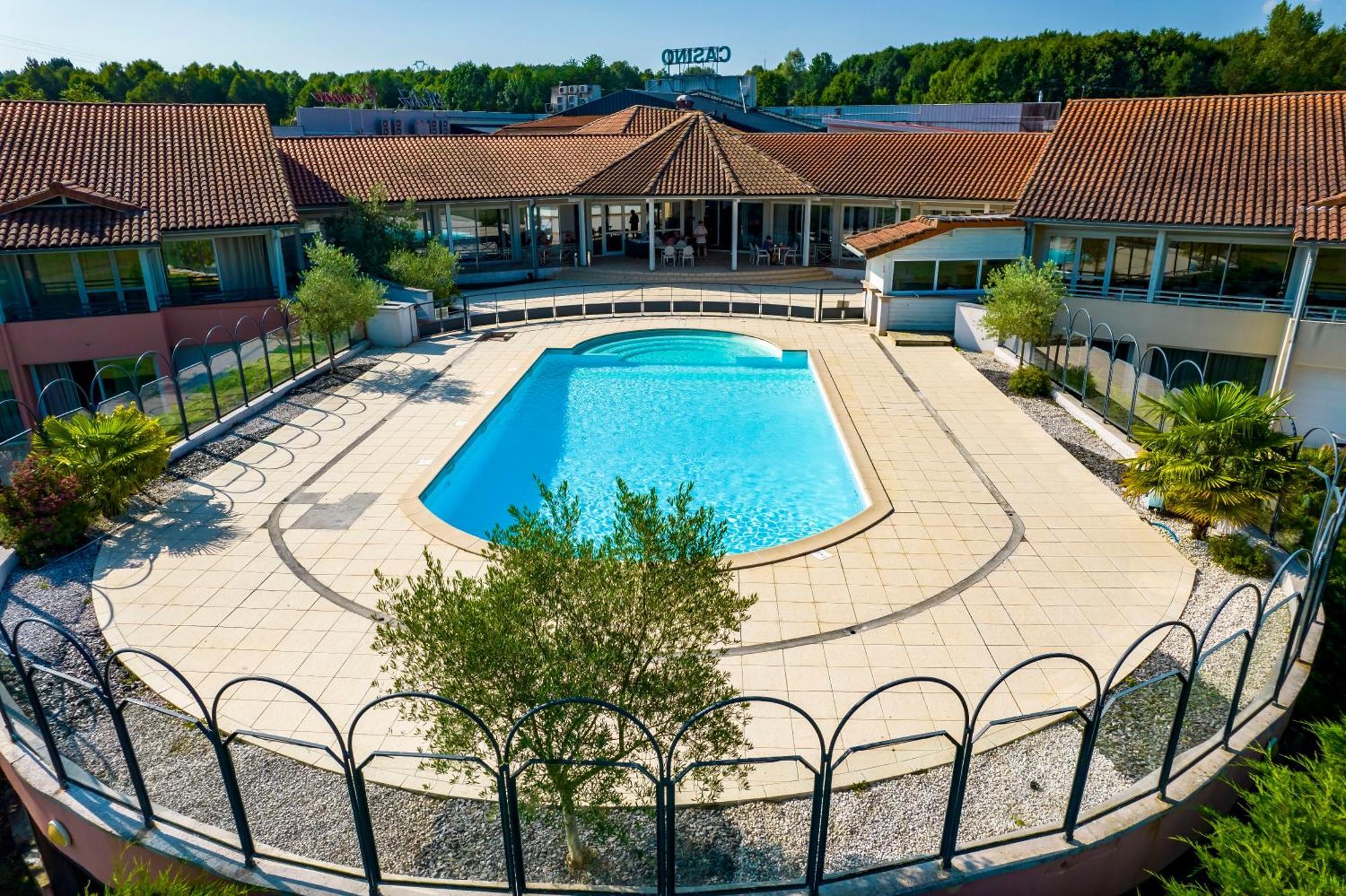 Hôtel du Casino de Capvern Extérieur photo